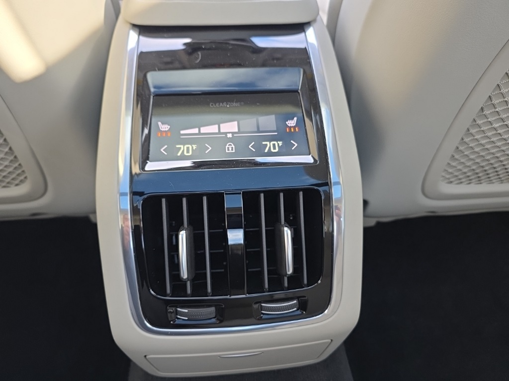2025 Volvo S90 Plus photo 3