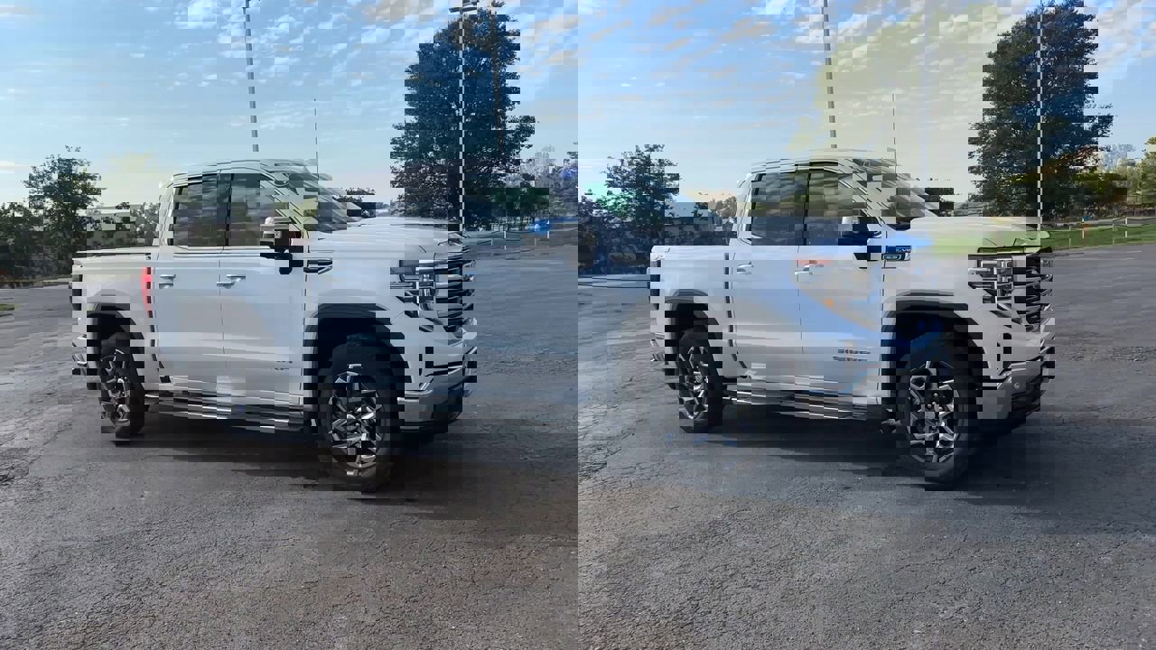 2023 Gmc Sierra 1500 SLT photo 2