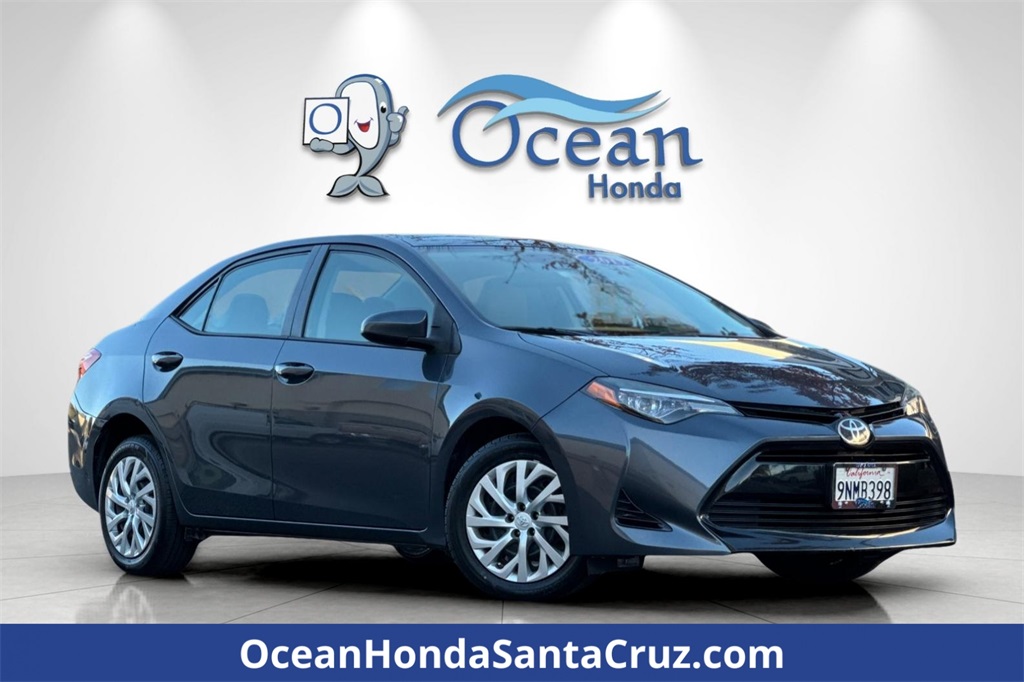 2017 Toyota Corolla LE's photo