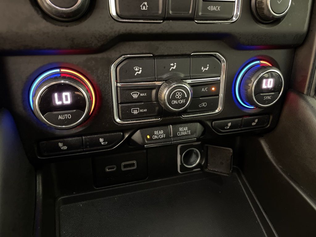 2021 Chevrolet Tahoe RST photo 30