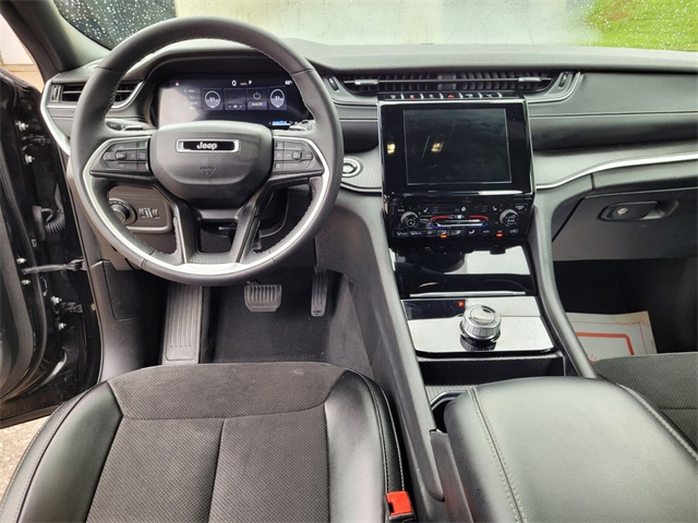 2024 Jeep Grand Cherokee Altitude photo 26