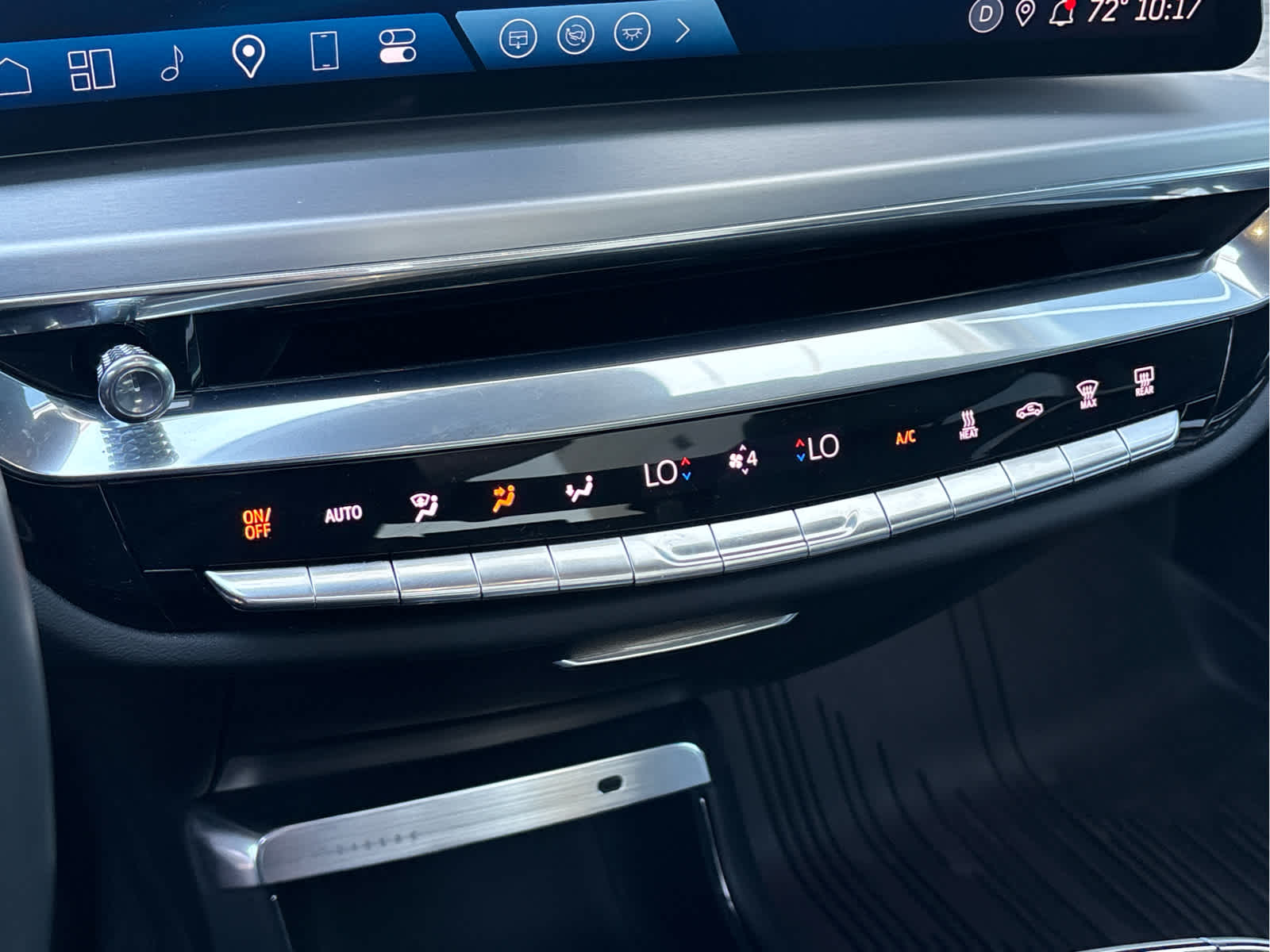 2024 Cadillac Lyriq photo 20