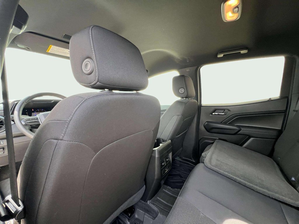 2023 Chevrolet Colorado LT photo 20