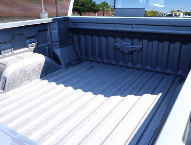 2025 Chevrolet Silverado 1500 LT photo 21