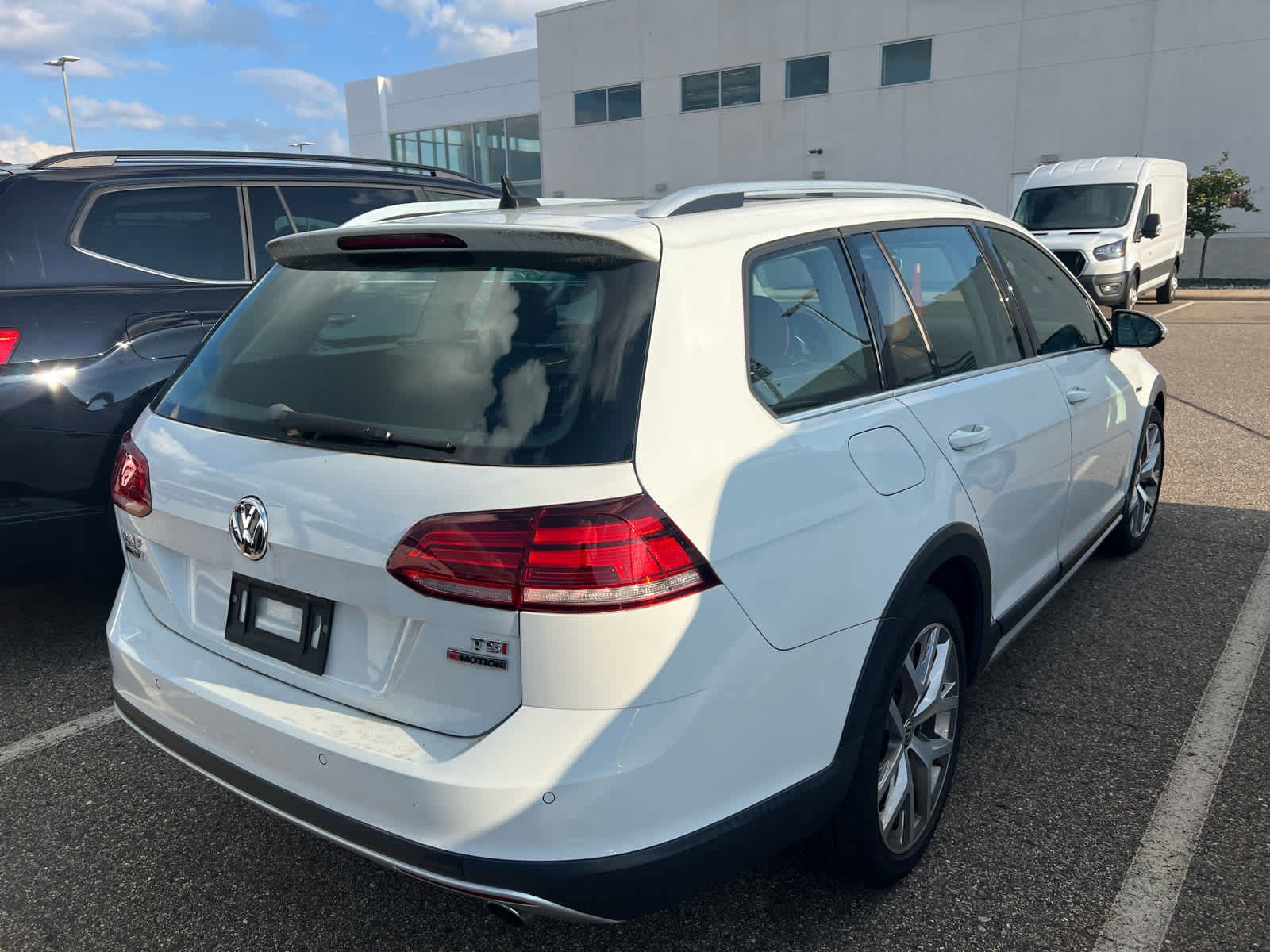 2018 Volkswagen Golf Alltrack SEL photo 3