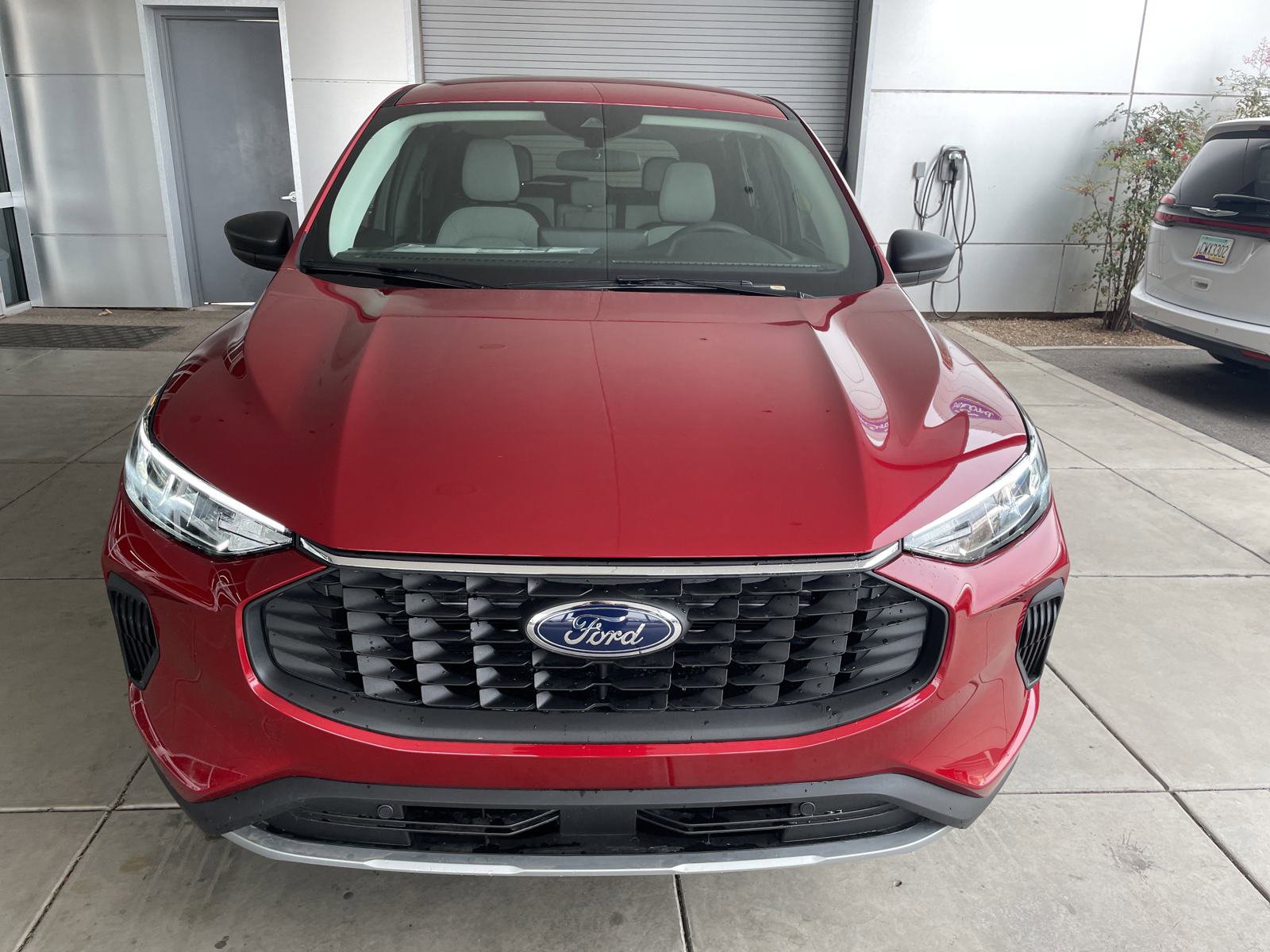 2025 Ford Escape Plug-In Hybrid photo 2