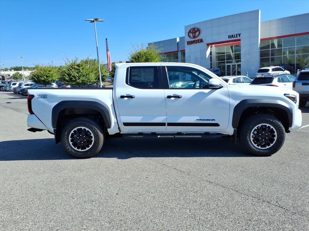 2025 Toyota Tacoma TRD Off-Road 4x4 Double Cab photo 3