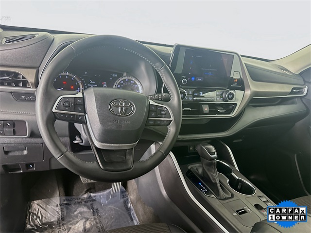 2023 Toyota Highlander L photo 10