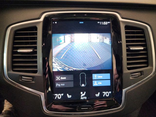 2022 Volvo XC90 T5 Momentum photo 5