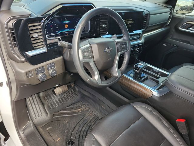 2023 Chevrolet Silverado 1500 RST photo 3