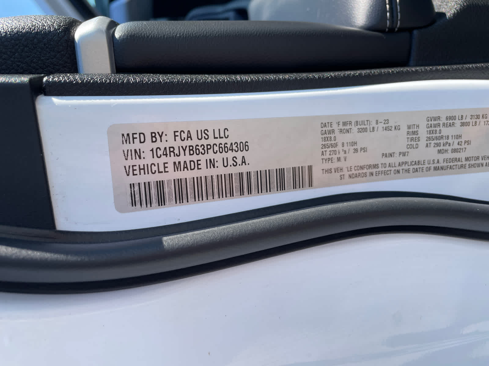 2023 Jeep Cherokee 4xe photo 29