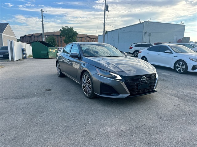 2023 Nissan Altima 2.5 SL photo 7