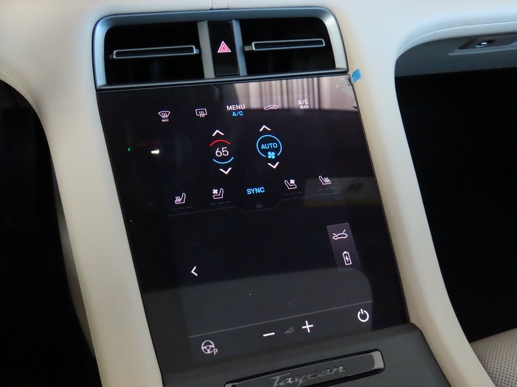 2025 Porsche Taycan 4S photo 32