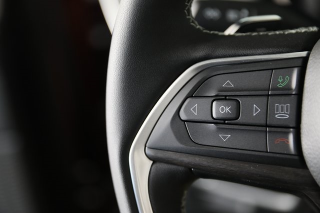 2025 Jeep Grand Cherokee Limited photo 4