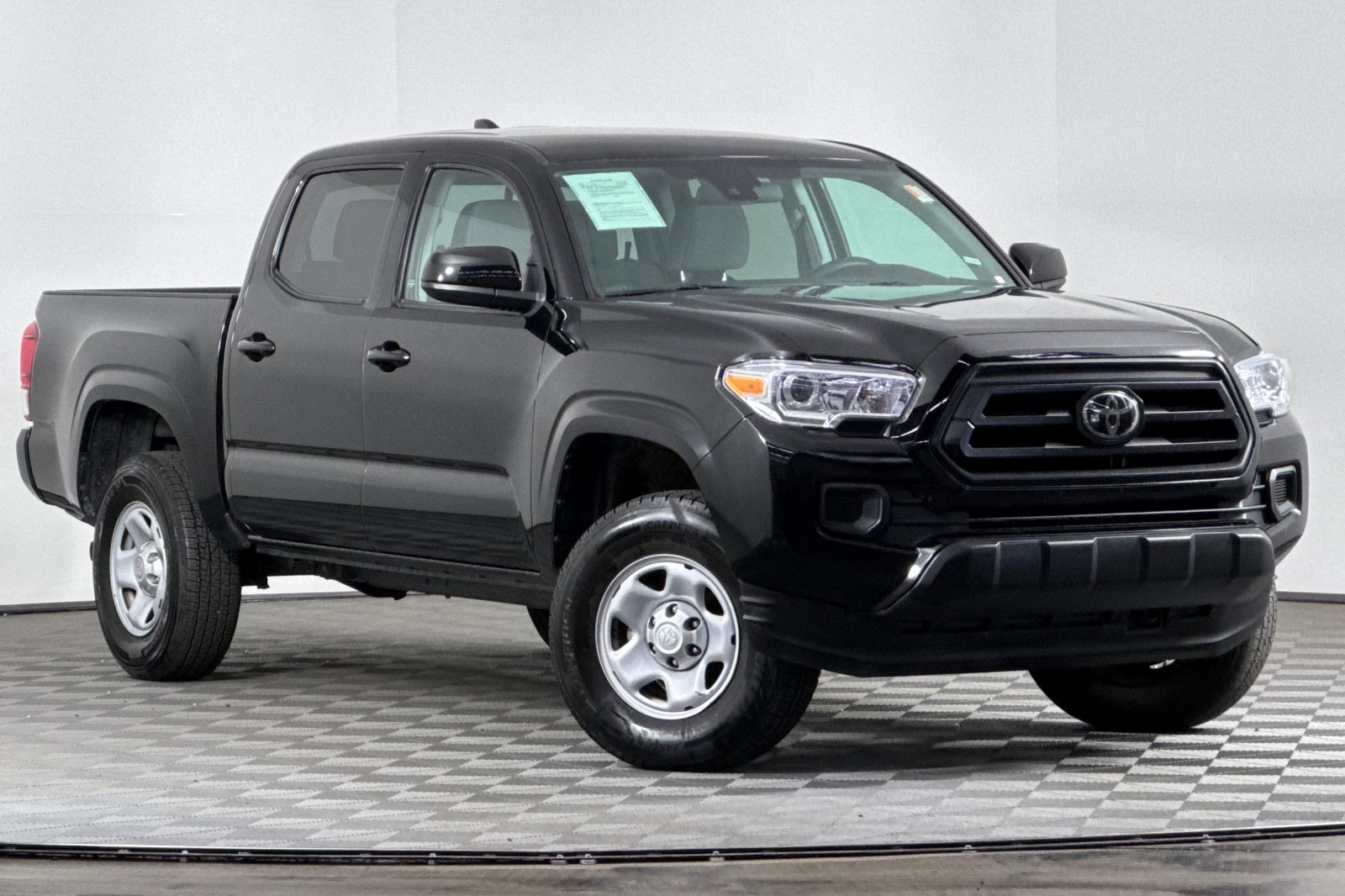 2023 Toyota Tacoma SR5 4x4 photo 2