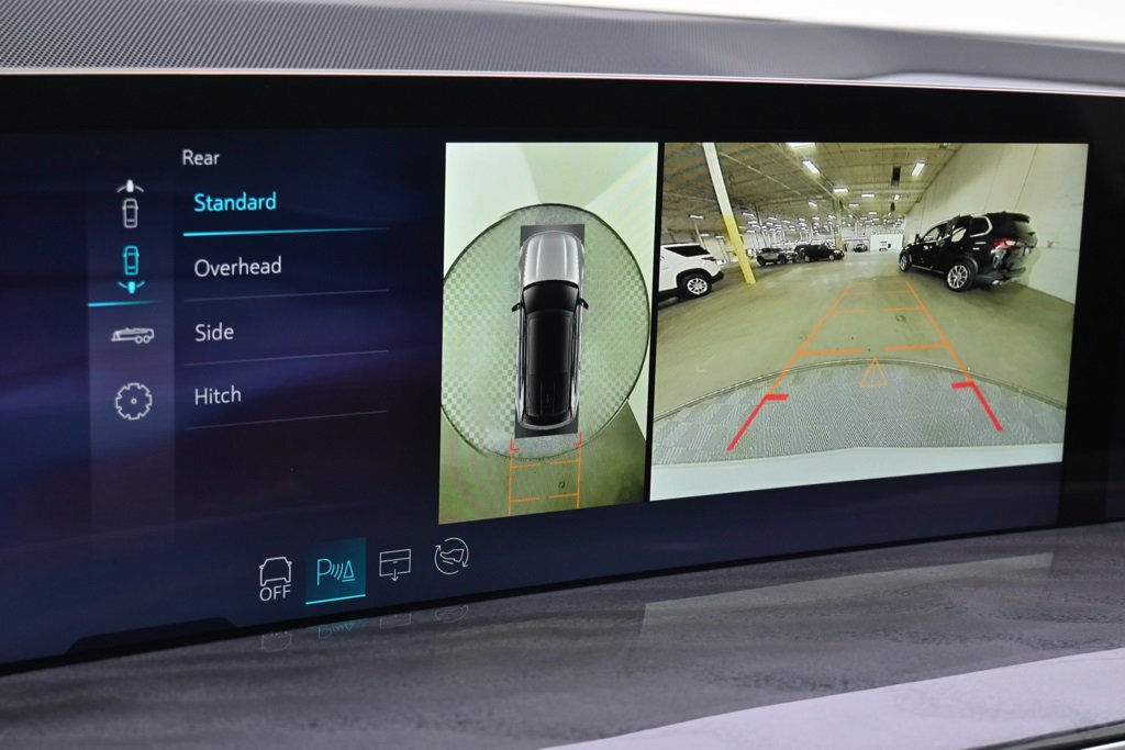 2025 Cadillac Escalade IQ Luxury photo 20