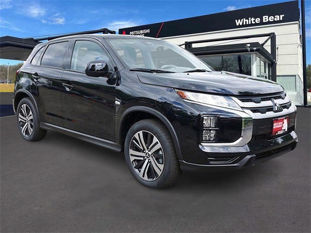 2025 Mitsubishi Outlander Sport ES's photo