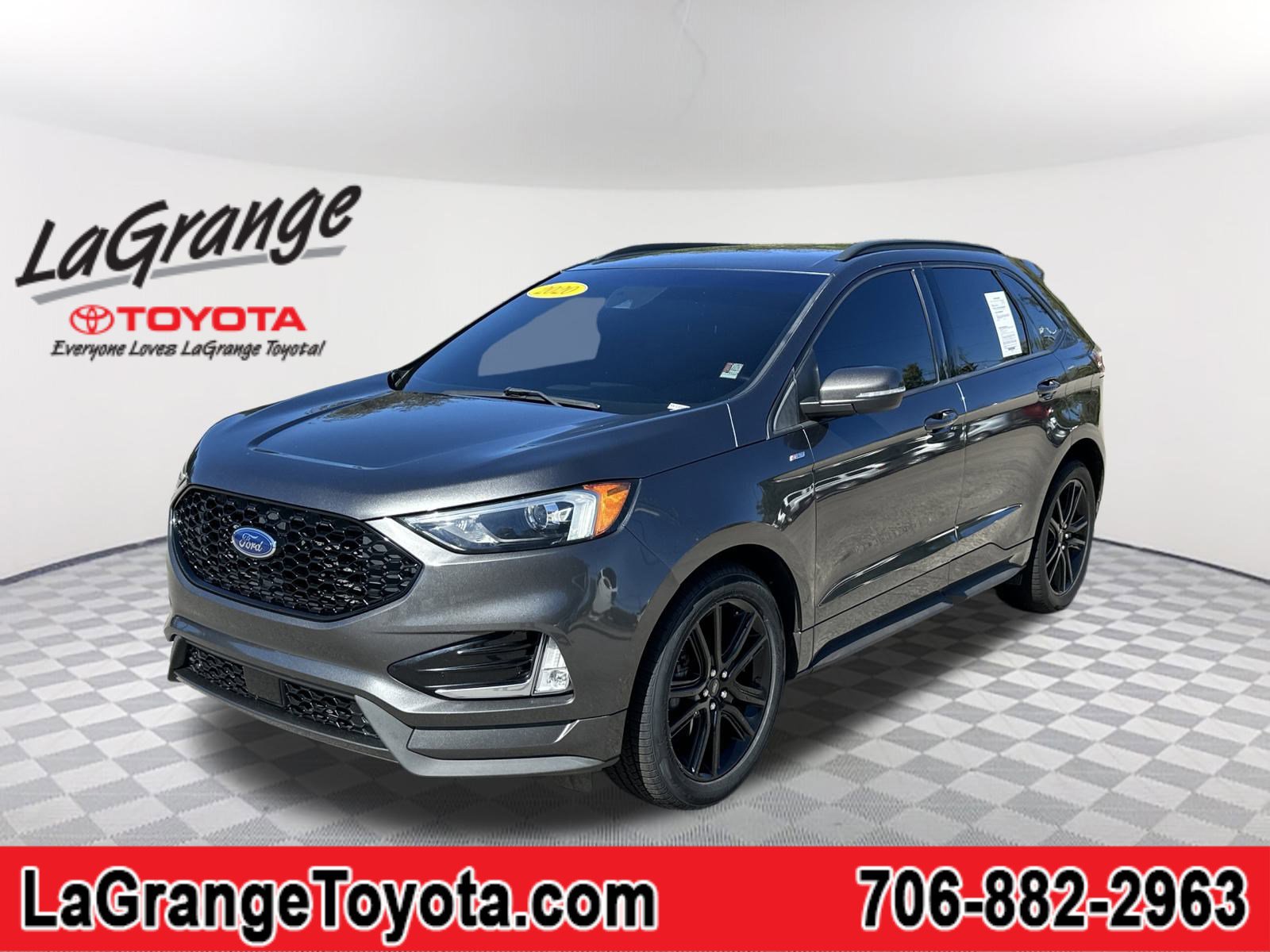 2020 Ford Edge ST Line's photo