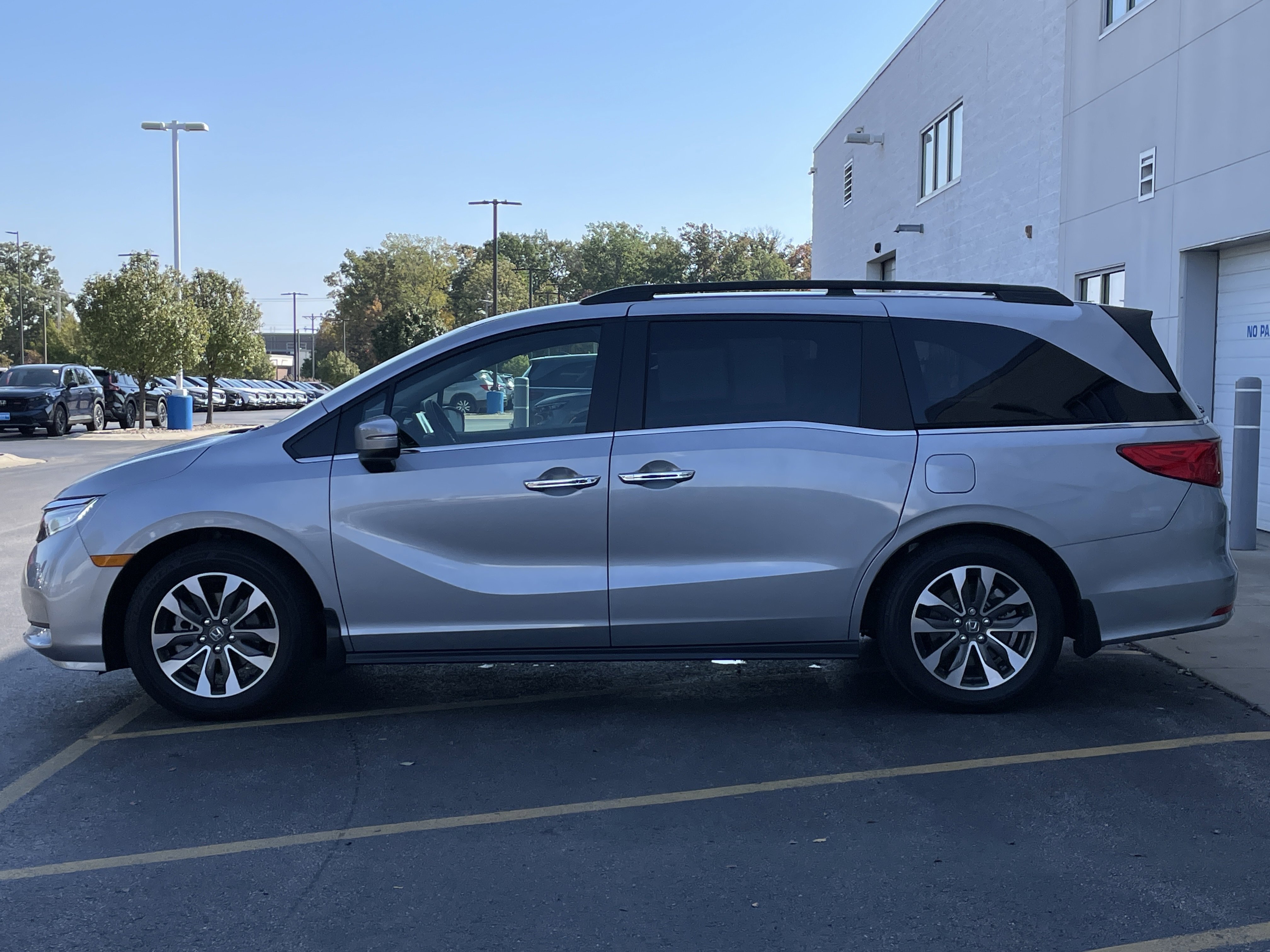 2024 Honda Odyssey EX-L photo 4