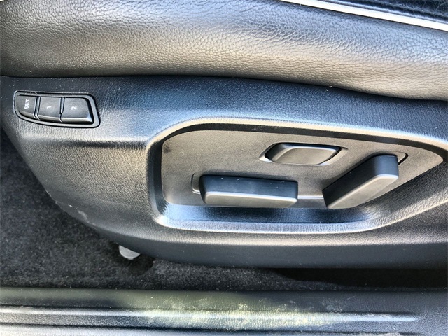 2025 Mazda CX-5 2.5 S Preferred photo 3