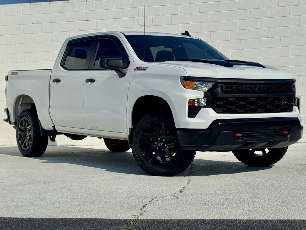 2023 Chevrolet Silverado 1500 Custom Trail Boss photo 2