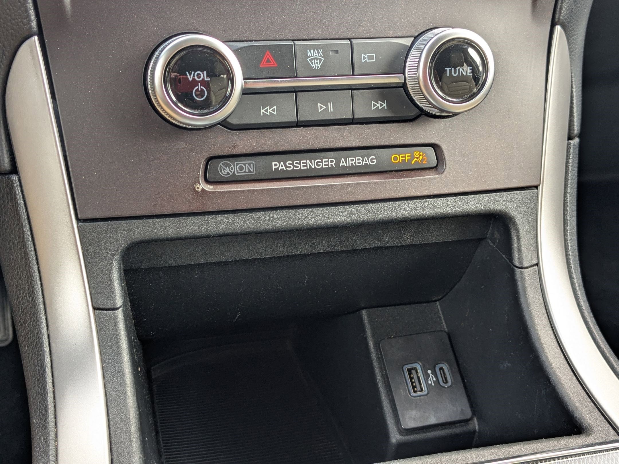 2021 Ford Edge SEL photo 20