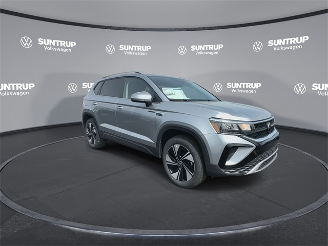 2024 Volkswagen Taos SE photo 2