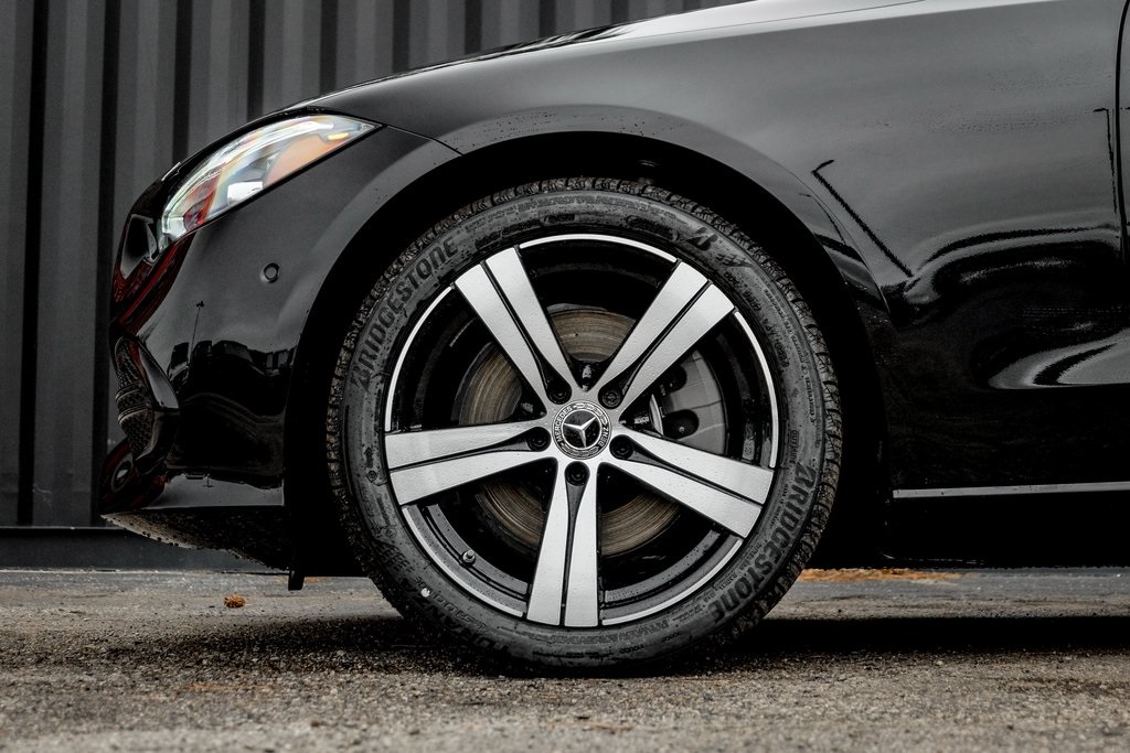 2025 Mercedes Benz C 300 4MATIC photo 5