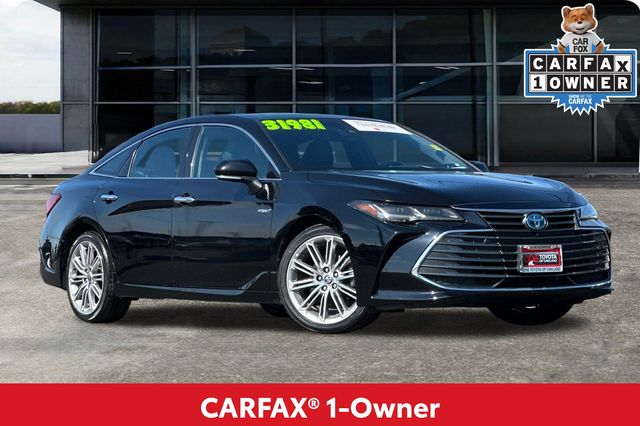 2021 Toyota Avalon Hybrid Limited photo 2