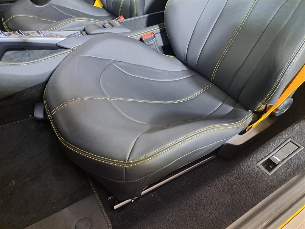 Certified Used 2023 Giallo Triplo Strato Ferrari Base image 14