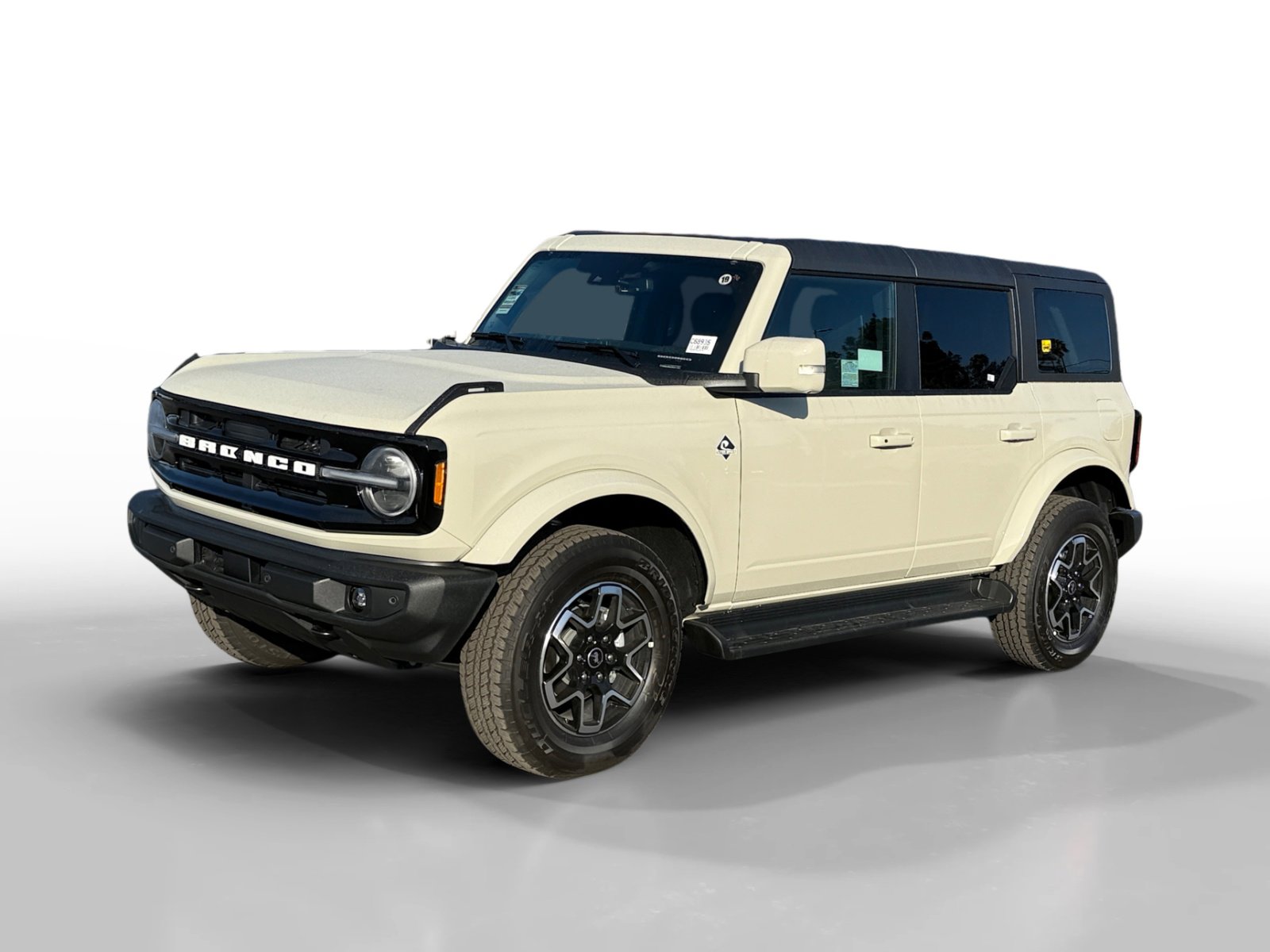 2025 Ford Bronco 4-Door Outer Banks's photo