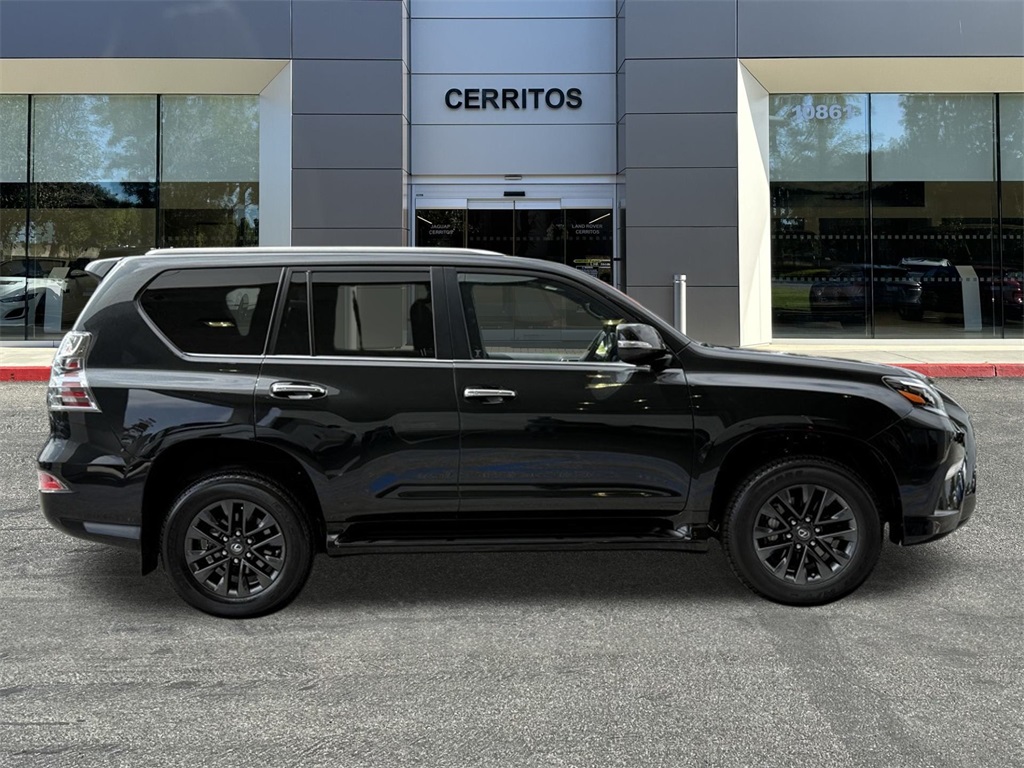 2023 Lexus GX 460 photo 4