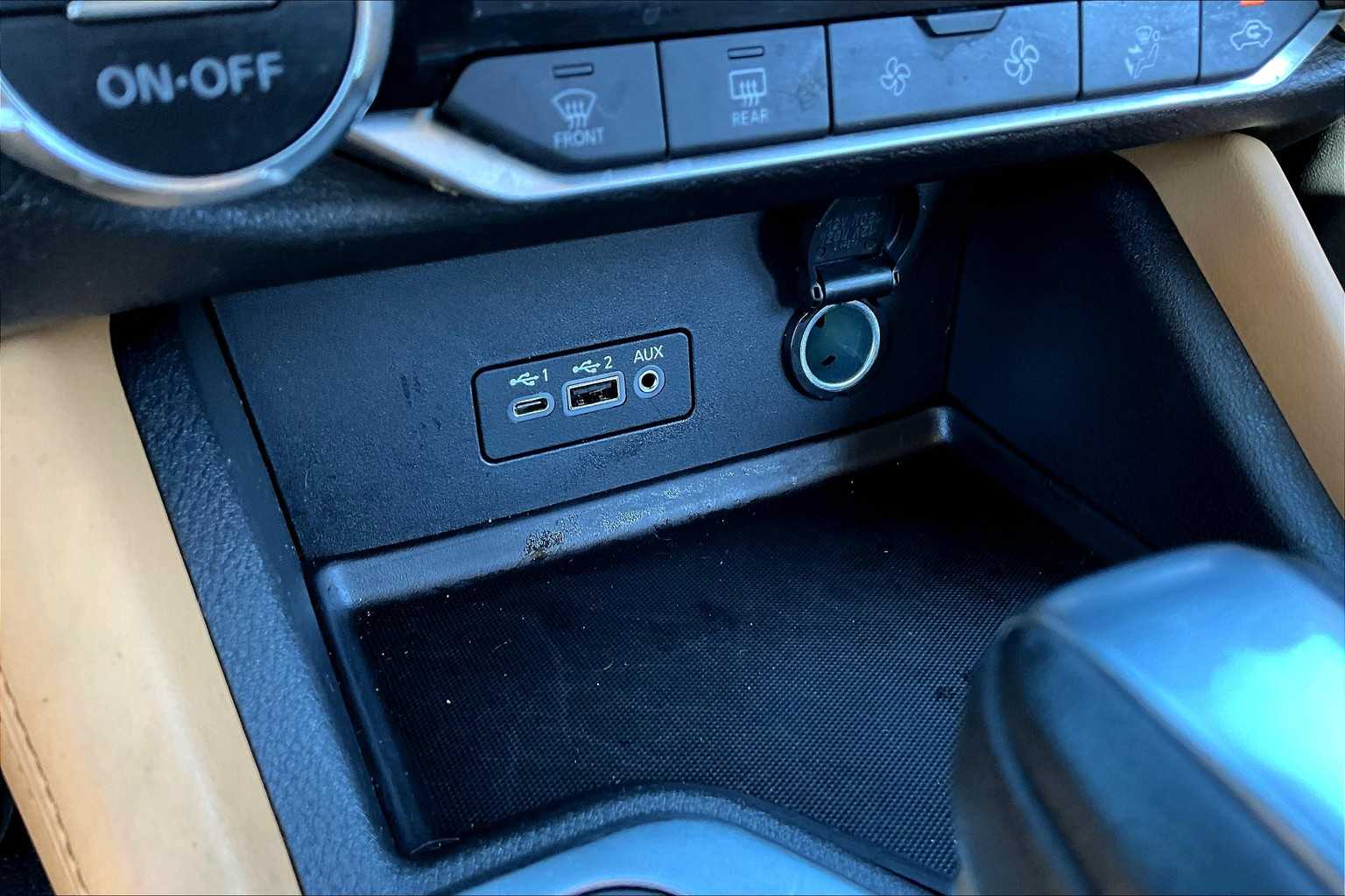 2022 Nissan Sentra SV photo 28