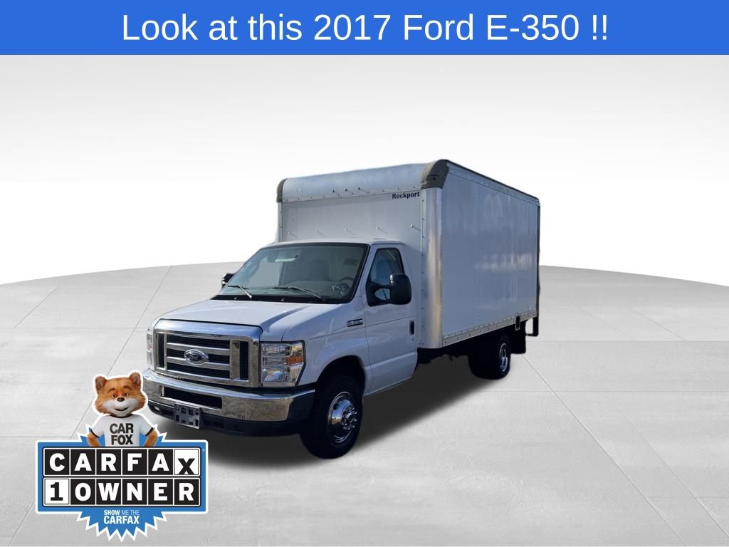 2017 Ford E-Series Cutaway Base's photo