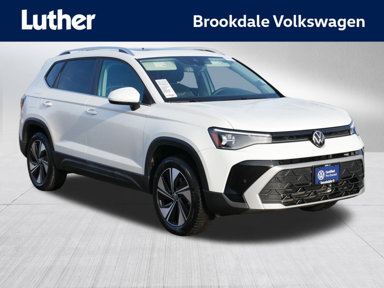 2025 Volkswagen Taos SE's photo