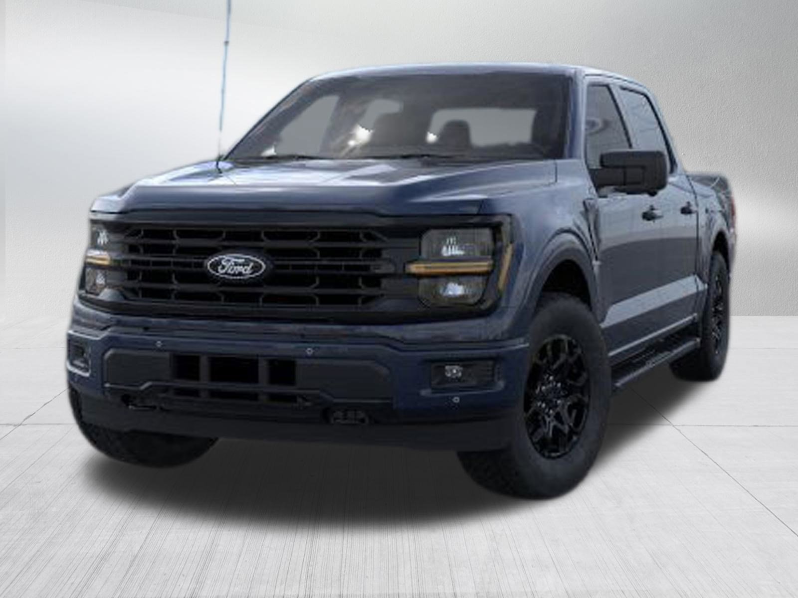 2025 Ford F-150 XLT photo 3