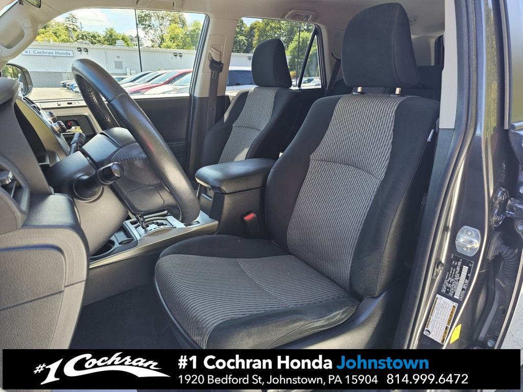 2018 Toyota 4Runner SR5 photo 11