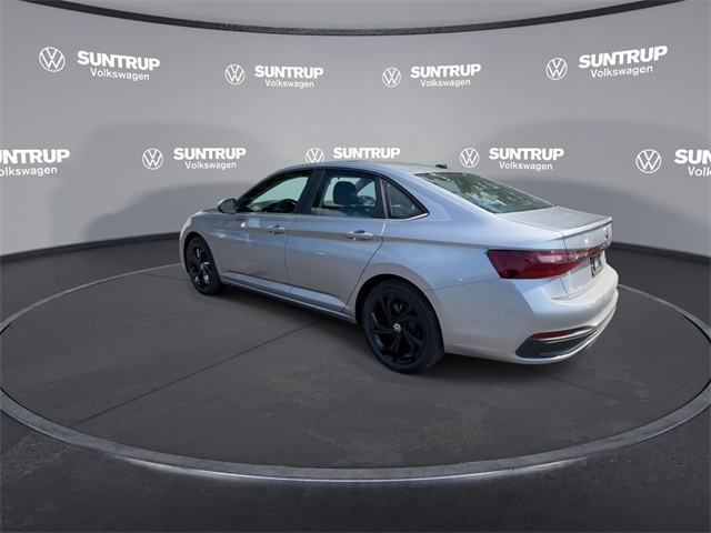 2025 Volkswagen Jetta 1.5T SE photo 11