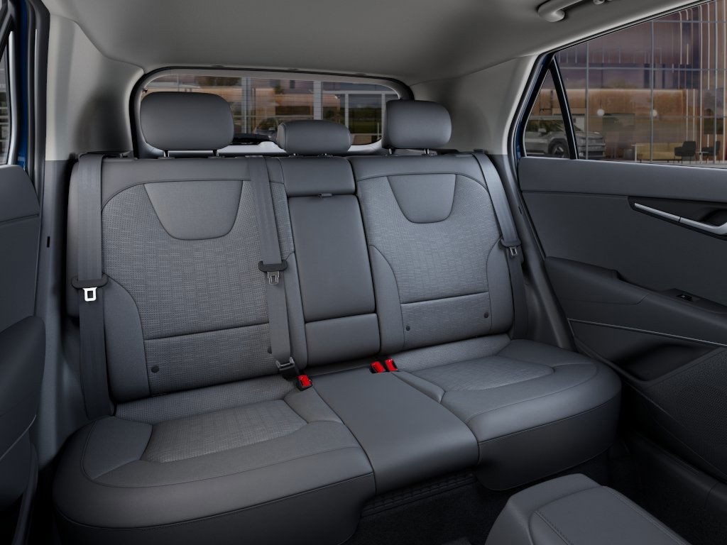 2025 Kia Niro SX Touring photo 16