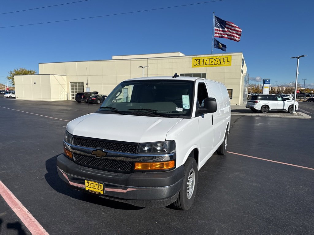 2025 Chevrolet Express Cargo Work Van's photo