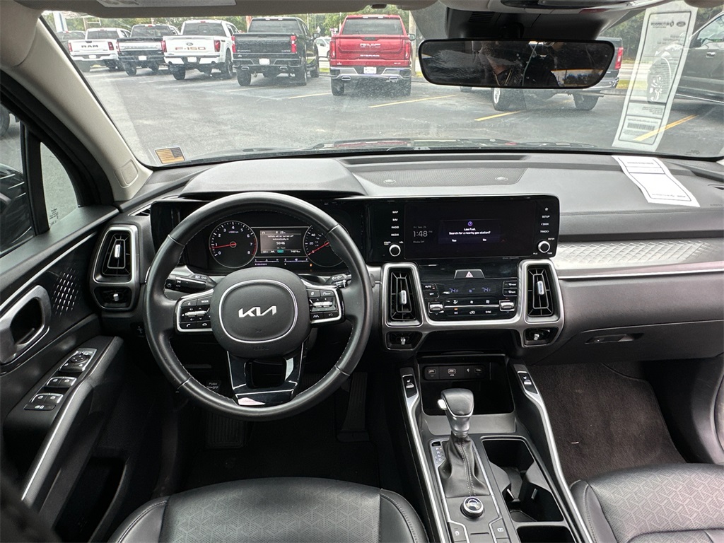 2023 Kia Sorento S photo 21