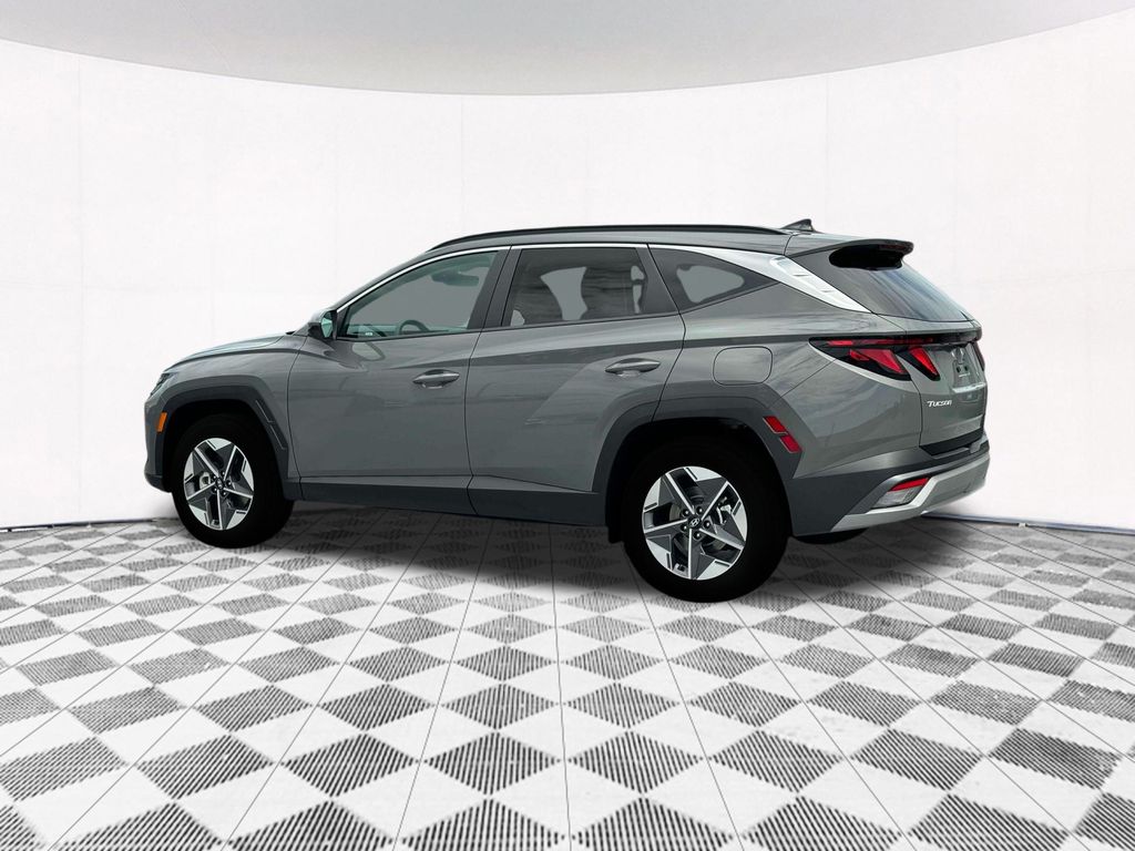 2025 Hyundai Tucson SEL photo 4