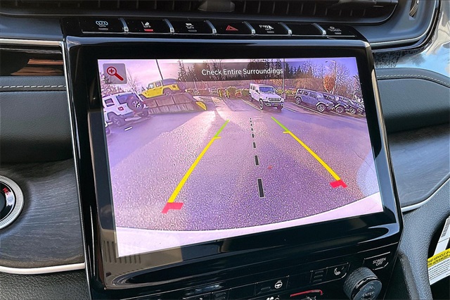 2024 Jeep Cherokee 4xe photo 21