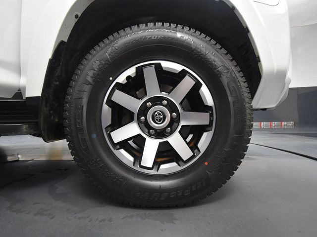 2024 Toyota 4Runner TRD Off-Road Premium photo 18