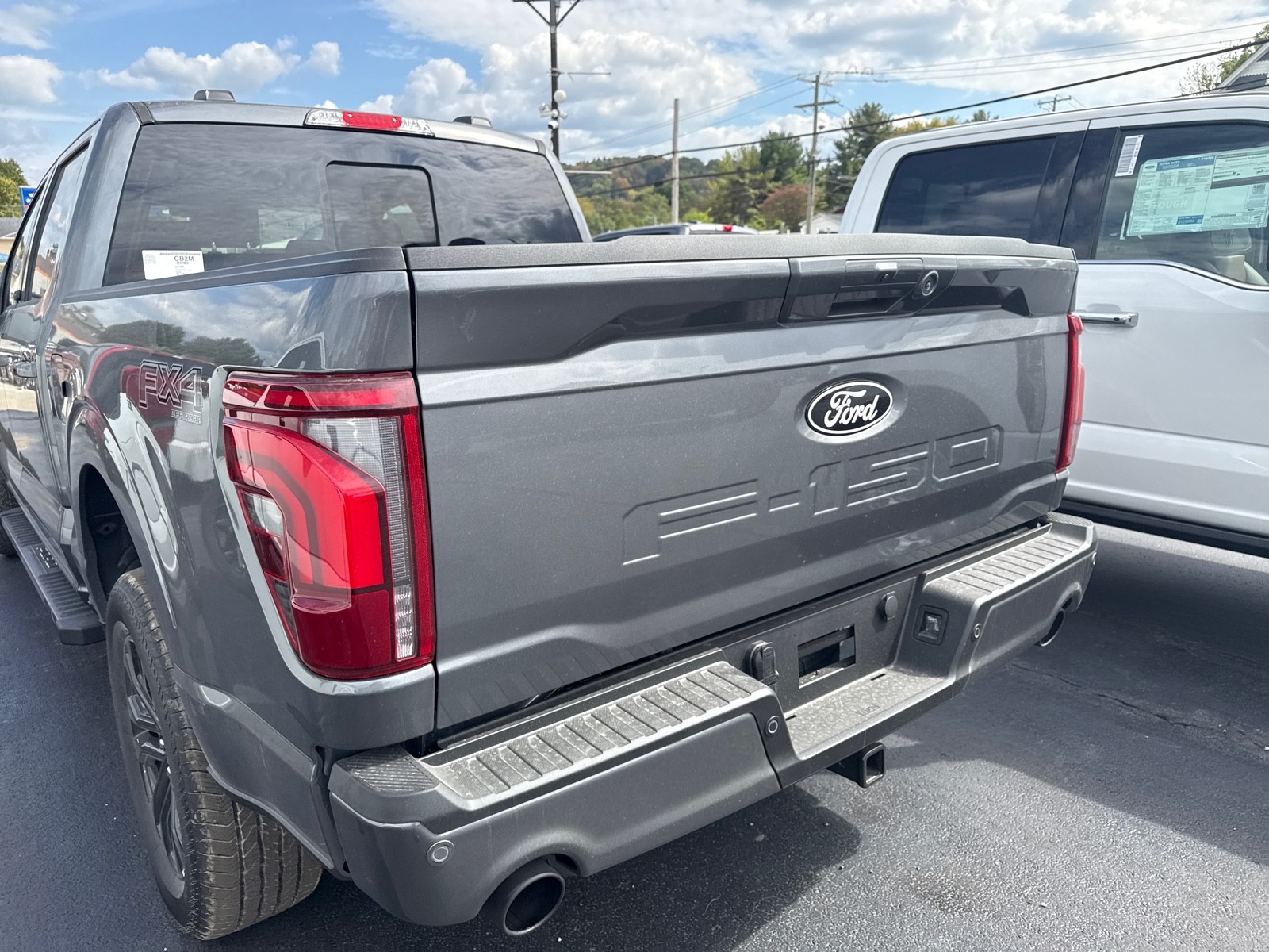 2025 Ford F-150 Lariat photo 6