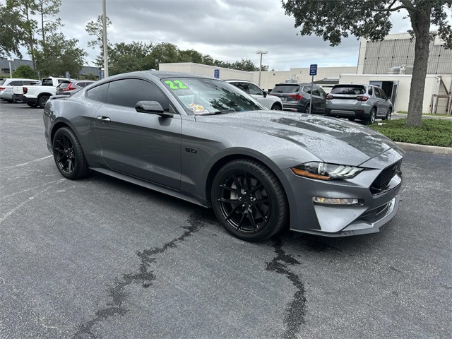 2022 Ford Mustang GT Premium photo 3