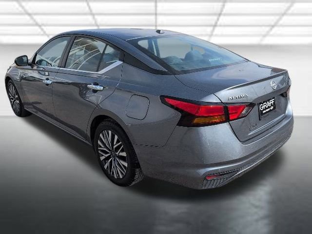 Used 2024 Nissan Altima SV with VIN 1N4BL4DV1RN331950 for sale in Grand Prairie, TX