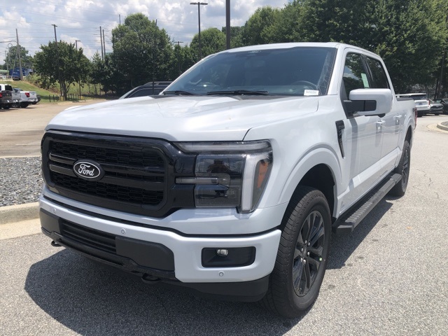 2025 Ford F-150 Lariat photo 4