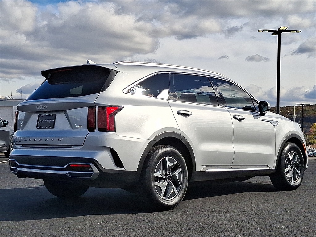 2022 Kia Sorento Hybrid S photo 3