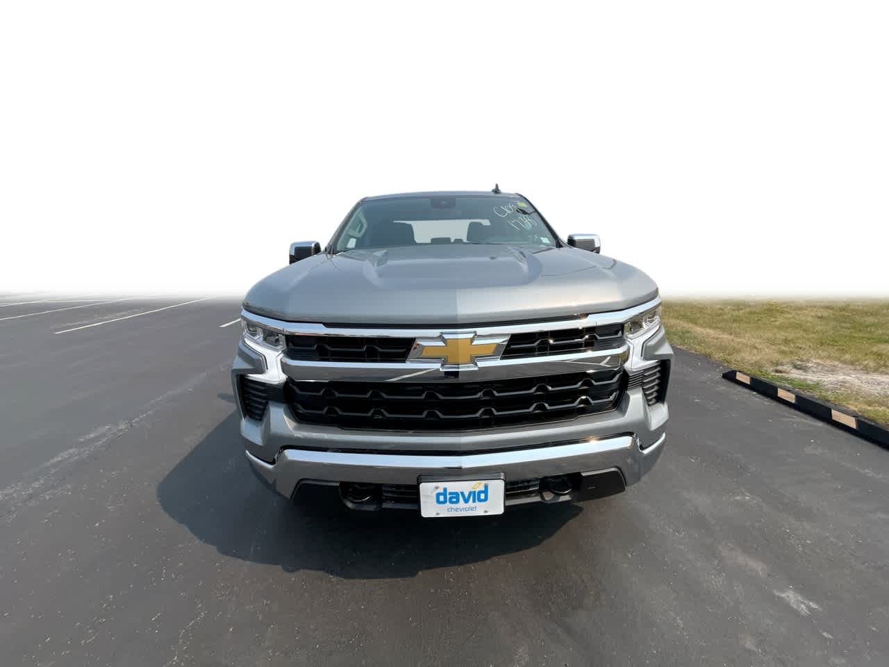 2026 Chevrolet Silverado 1500 LT photo 3